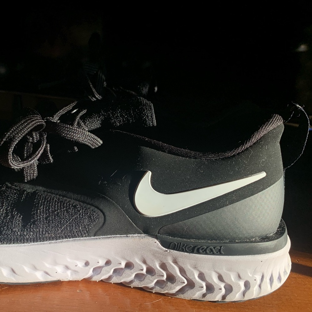 Nike Odyssey React Running Sneakers Women’s - worn once Size 7